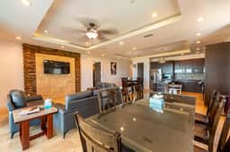 Amberjack Oasis